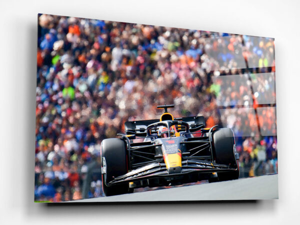 Max - Zandvoort - Turn 4 with huge crowd behind