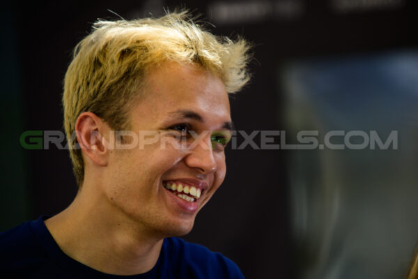 Alex- portrait -Abu Dhabi