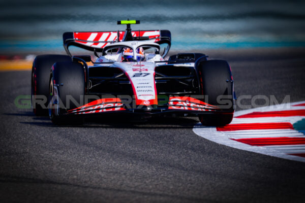Nico - turn 10 - Bahrain