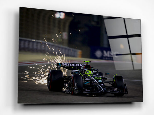 Lewis - Bahrain - Turn 9