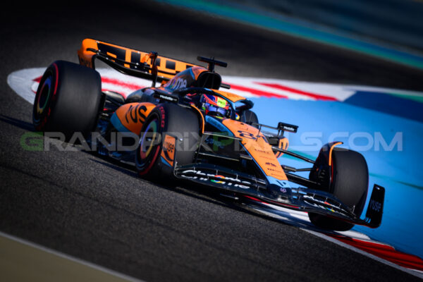 Oscar - turn 10 - Bahrain